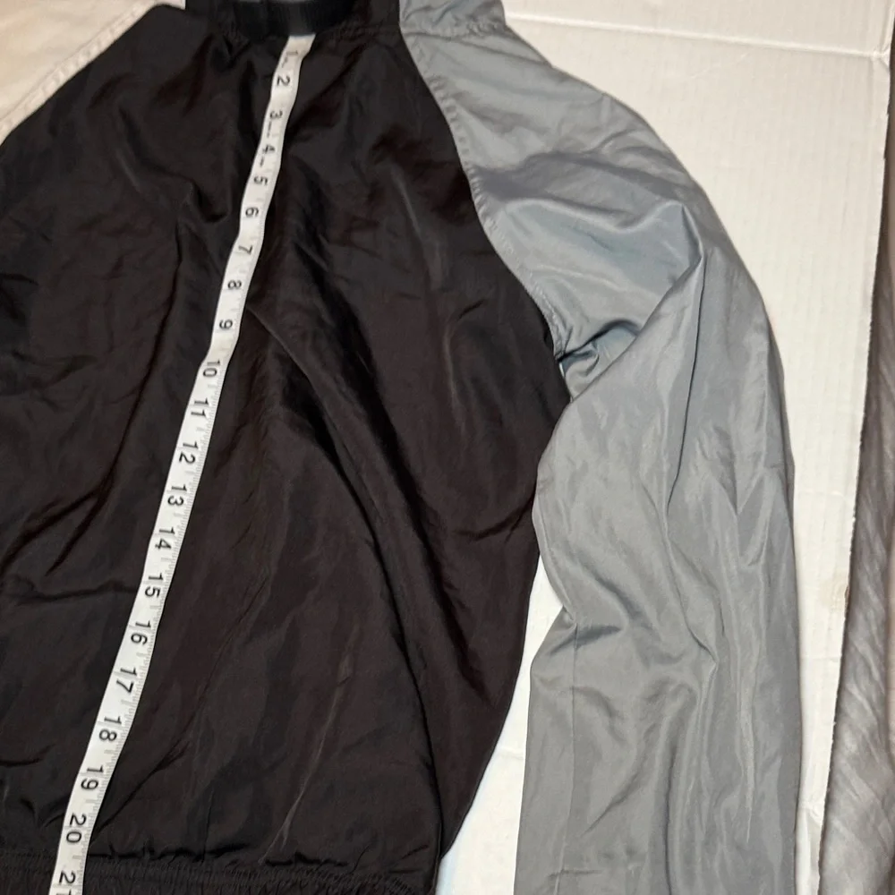 Vintage Fila Kids Hooded Windbreaker Full Zip Jacket Youth Size 10-12 Hoodie